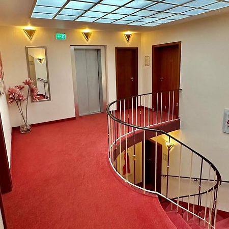 Hotel Imperial Krefeld Buitenkant foto
